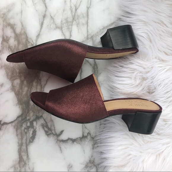 beez naturalizer shoes